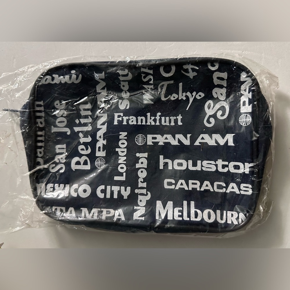 RARE NOS Vintage 80s Pan Am Airlines 1980s Blue Amenity Bag Travel Cities 9x6x2” - Picture 3 of 15
